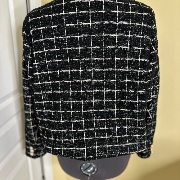 Autres Filles Women's Black Tweed Jacket with beautiful pearl buttons - Picture 6 of 11